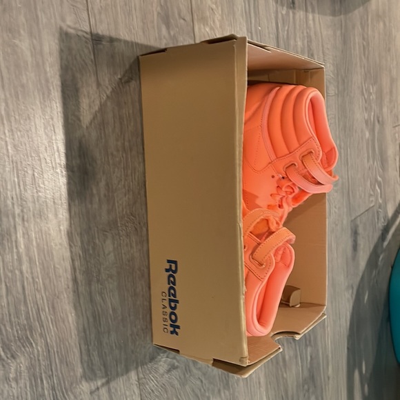 New Reebok womens freestyle hi rise shoe - Picture 7 of 7